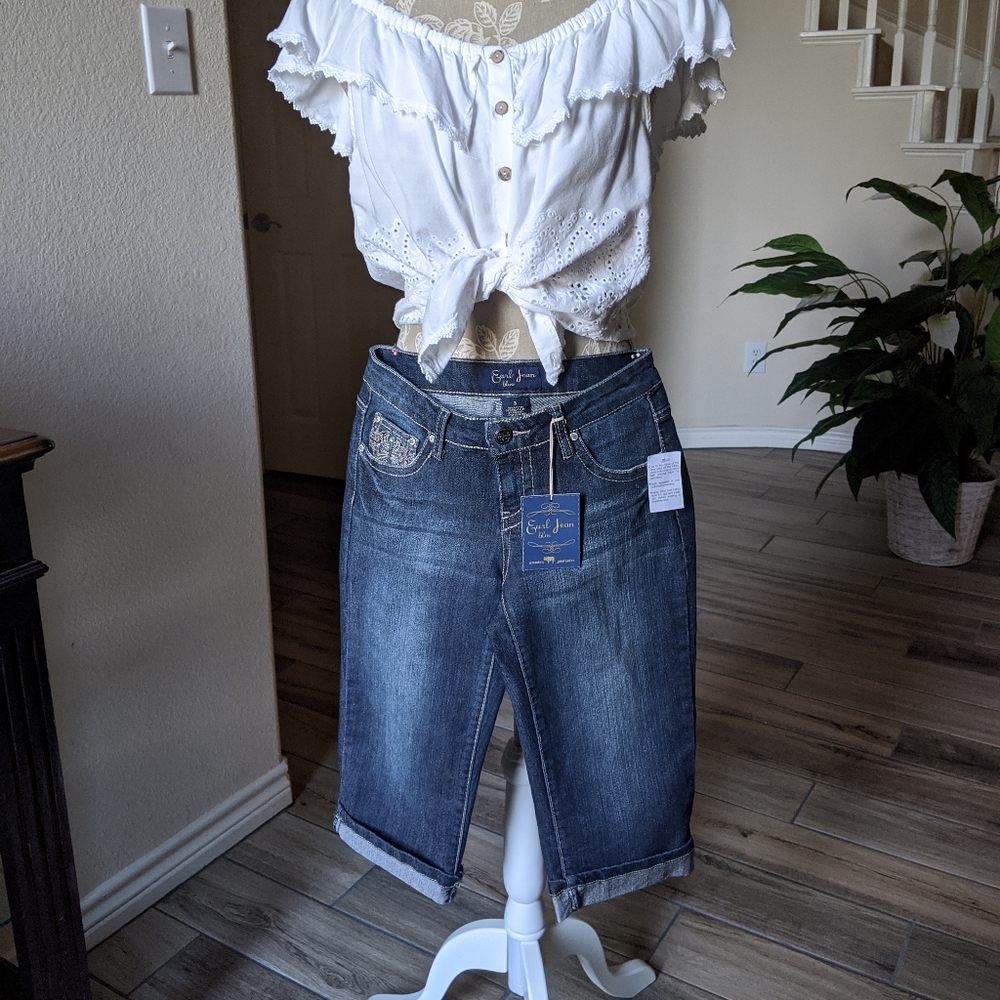 NWT Earl Jean long shorts Junior's size 3